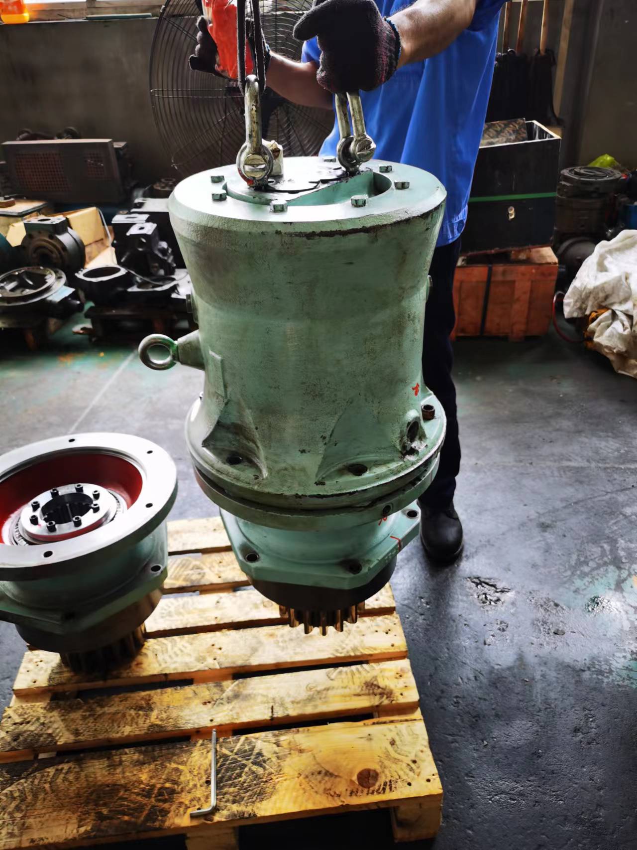 岳和我厨房做爽死我了A片视频